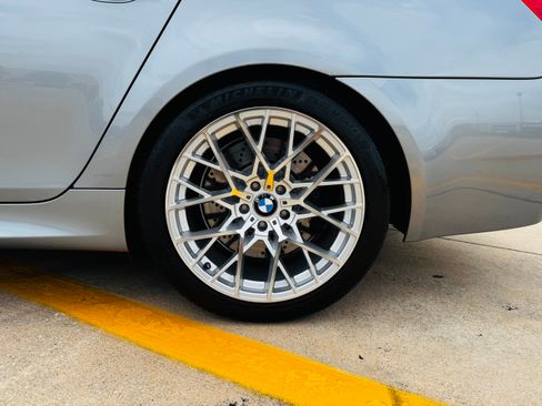 Used 2006 BMW M5 RWD image 12
