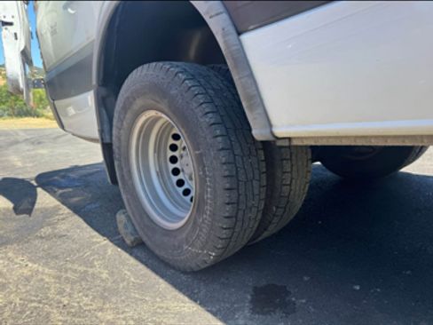 Used 2015 Mercedes-Benz Sprinter 3500 w/ Driver Efficiency Package image 2