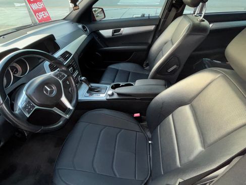 Used 2013 Mercedes-Benz C 250 Sedan image 5