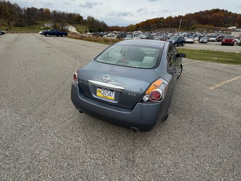 Used 2011 Nissan Altima 2.5 S image 4