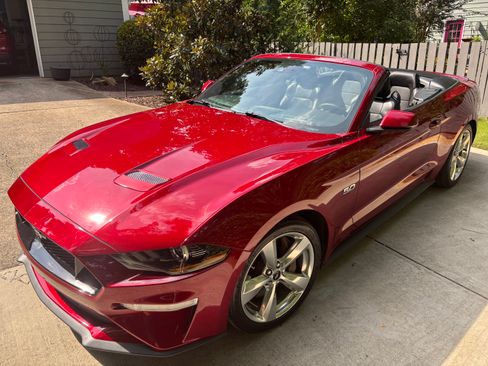 Used 2018 Ford Mustang GT Premium w/ Safe & Smart Package RWD image 4