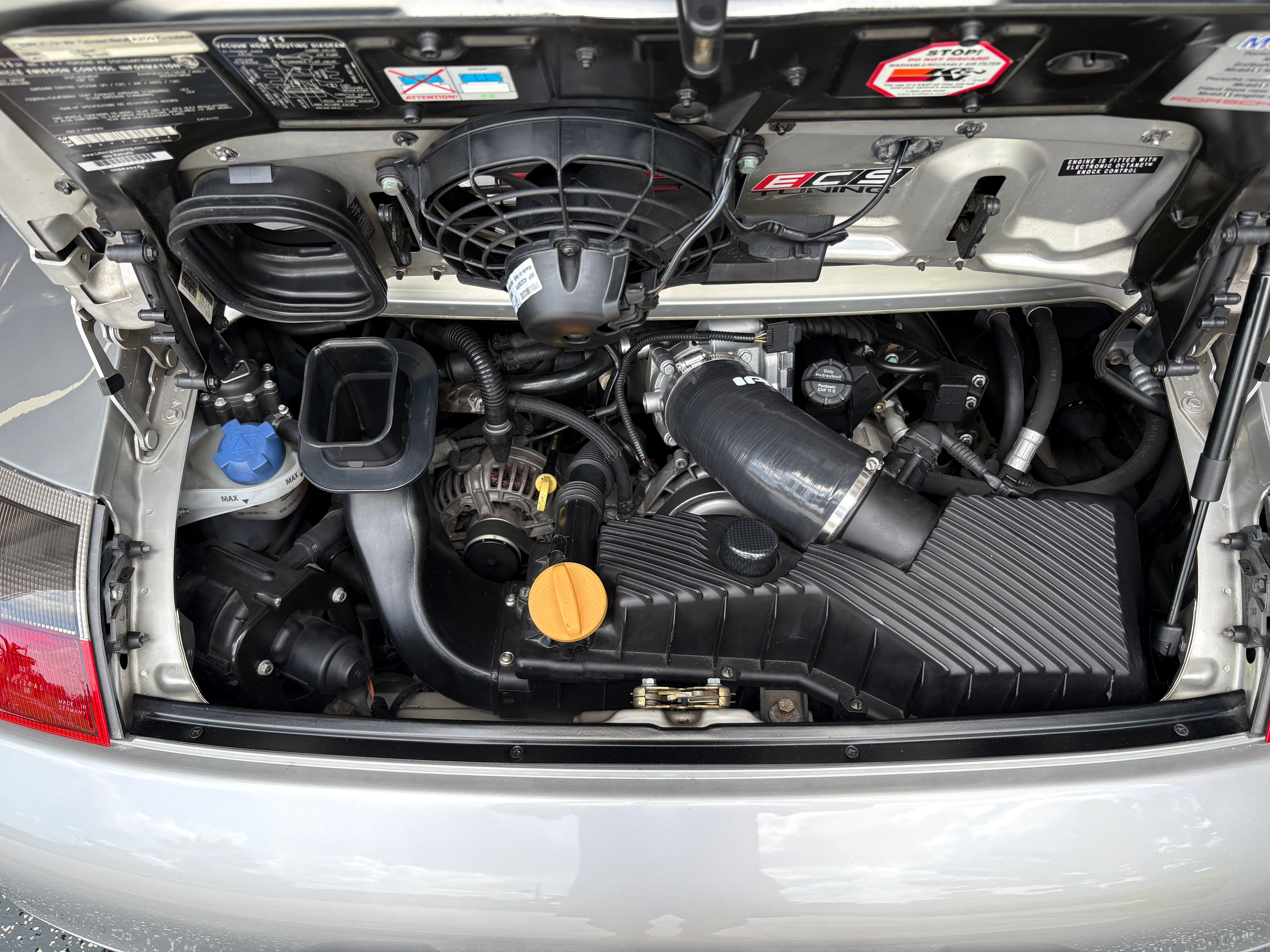Used 2001 Porsche 911 Cabriolet image 13