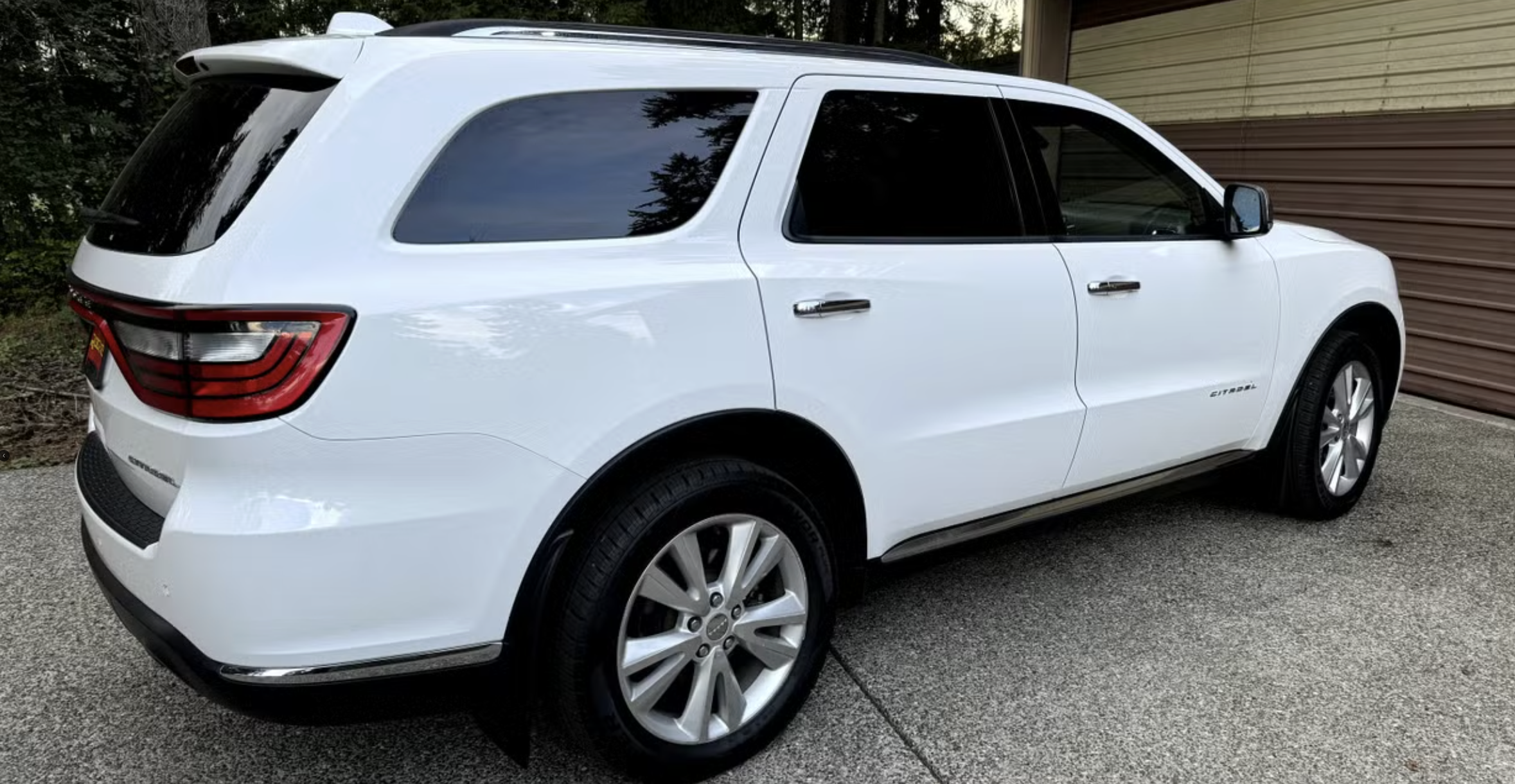 Used 2014 Dodge Durango Citadel w/ Technology Group AWD/4WD image 4