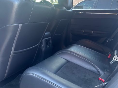 Used 2009 Chrysler 300 SRT8 w/ SRT Option Group II RWD image 14