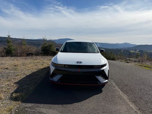 Used 2025 Hyundai Ioniq 5 N image 2