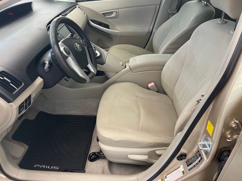 Used 2011 Toyota Prius Three w/ Navigation Pkg FWD image 13