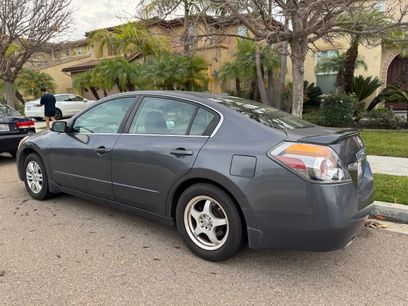 Used 2010 Nissan Altima 2.5 SL w/ Technology Pkg