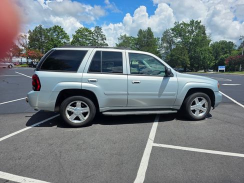 Used 2008 Chevrolet TrailBlazer LT image 2