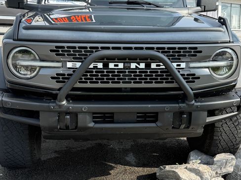 Used 2022 Ford Bronco Badlands w/ Sasquatch Package AWD/4WD image 2