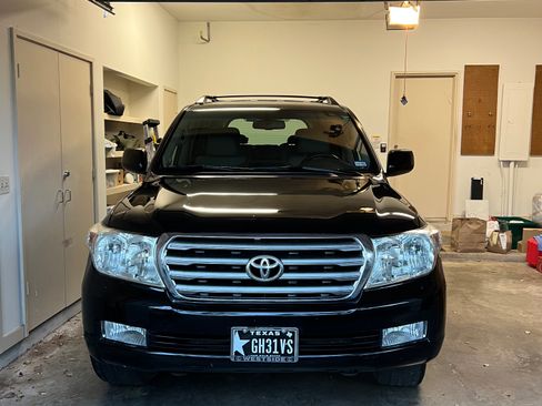 Used 2009 Toyota Land Cruiser image 2