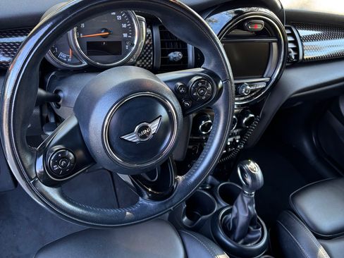 Used 2018 MINI Cooper S image 11