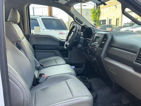 Used 2017 Ford F250 XLT image 8