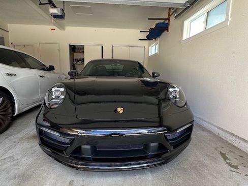 Used 2024 Porsche 911 Carrera image 12