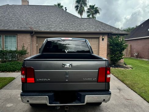 Used 2006 Lincoln Mark LT 4x4 image 5