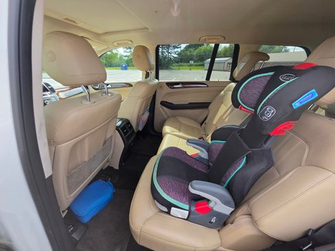 Used 2017 Mercedes-Benz GLS 450 4MATIC image 6