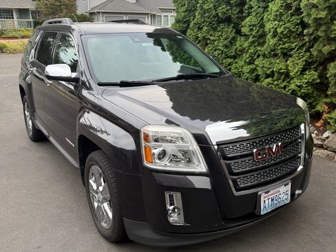 Used 2014 GMC Terrain SLE w/ Chrome Package AWD/4WD image 1