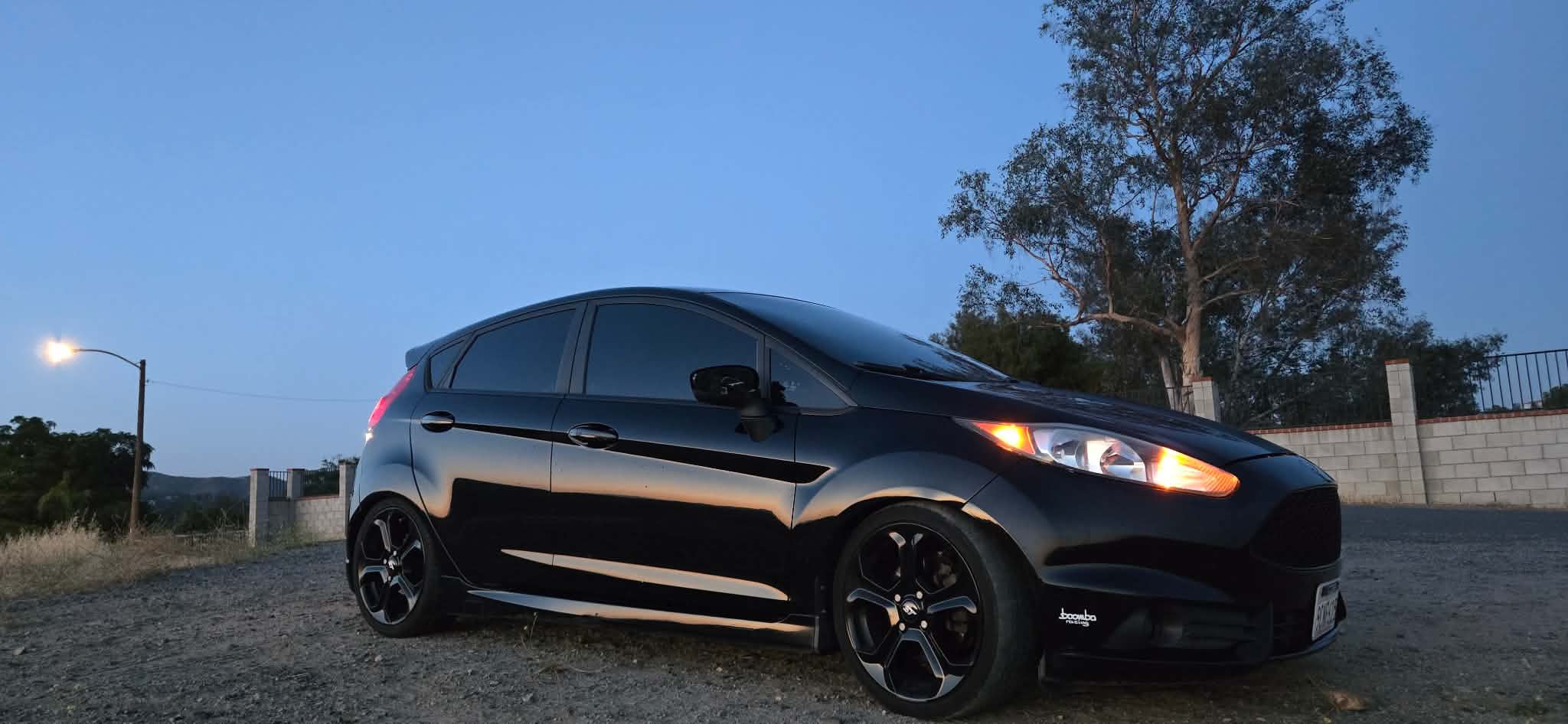 Used 2016 Ford Fiesta ST w/ ST Recaro Package FWD image 5