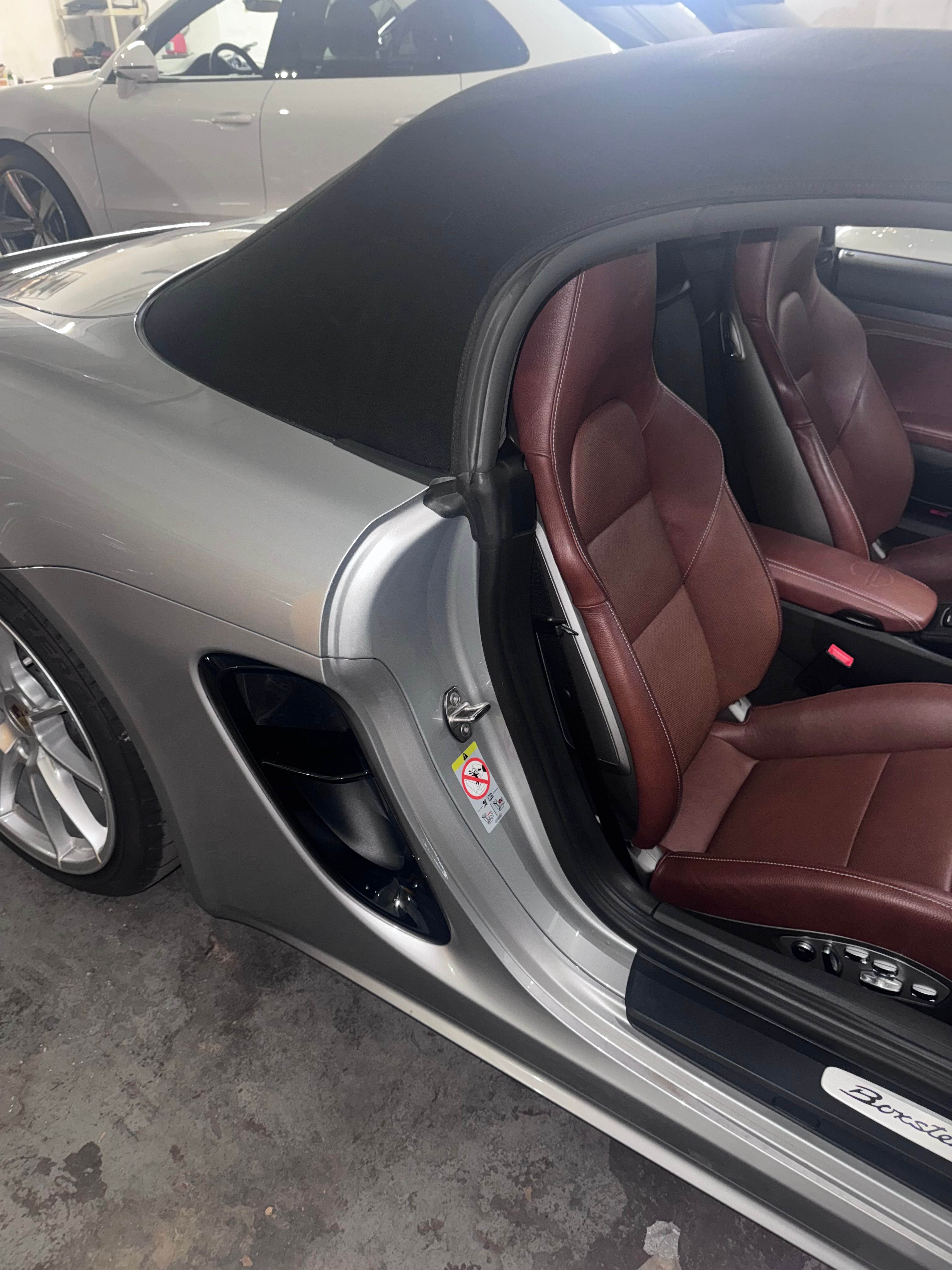 Used 2024 Porsche 718 Boxster GTS RWD image 16