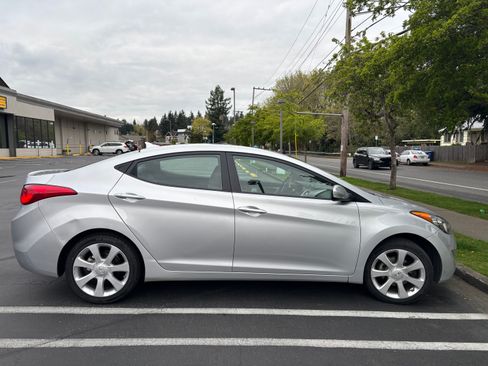 Used 2011 Hyundai Elantra Limited image 1