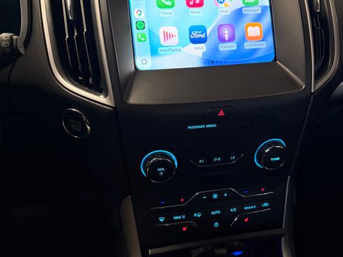 Used 2019 Ford Edge SEL w/ Equipment Group 201A FWD image 8