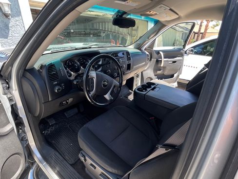 Used 2012 Chevrolet Silverado 2500 LT w/ Interior Plus Package AWD/4WD image 14
