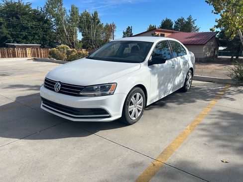 Used 2015 Volkswagen Jetta TDI S image 1