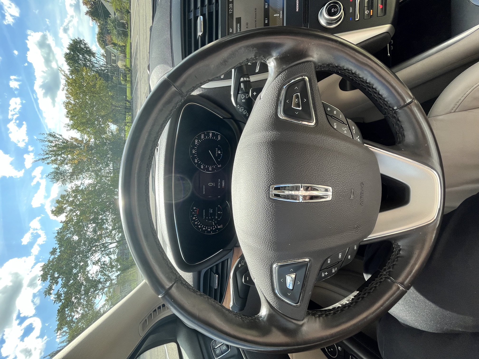 Used 2017 Lincoln MKC Select FWD image 15