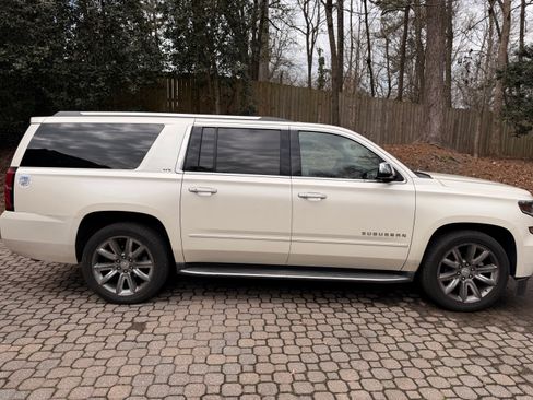 Used 2015 Chevrolet Suburban LTZ RWD image 1