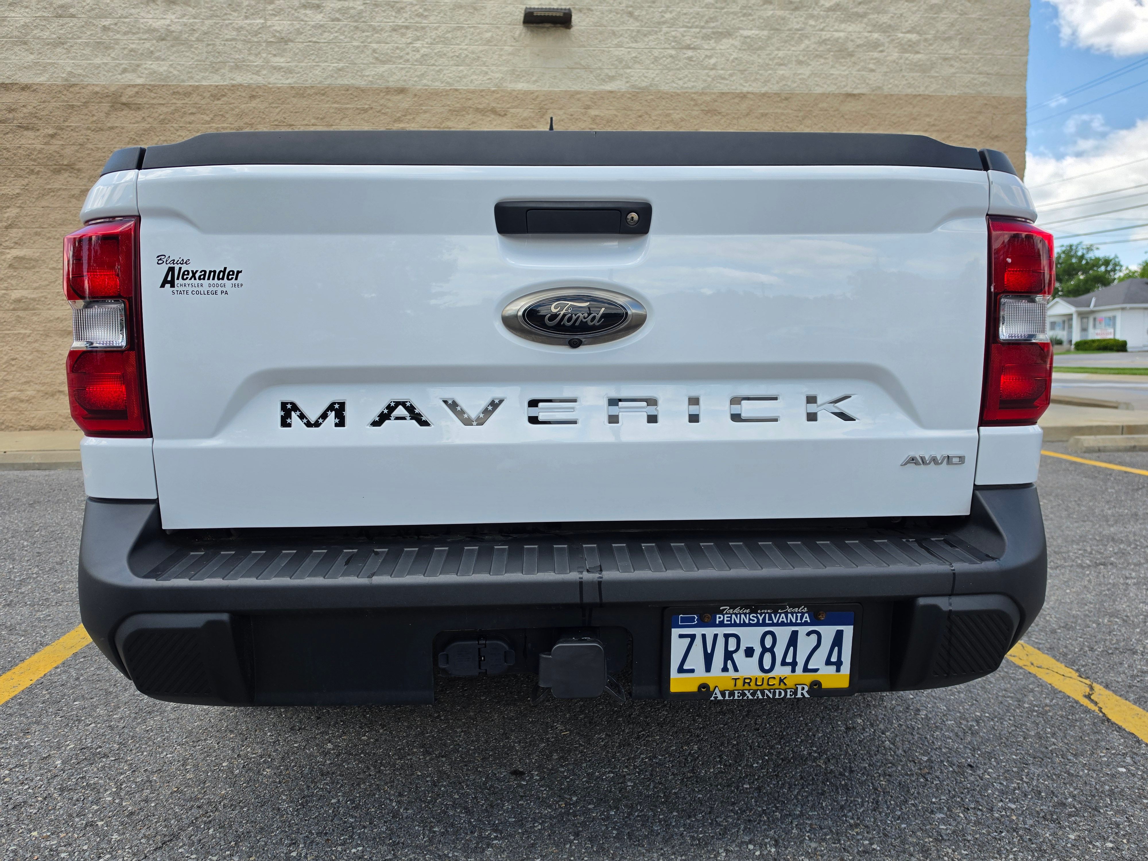 Used 2023 Ford Maverick Lariat w/ Lariat Luxury Package AWD/4WD image 6