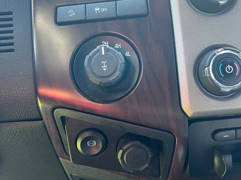 Used 2016 Ford F350 Lariat w/ Lariat Ultimate Package AWD/4WD image 15