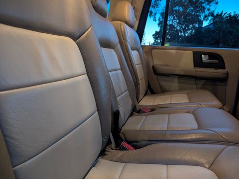 Used 2003 Ford Expedition Eddie Bauer image 20