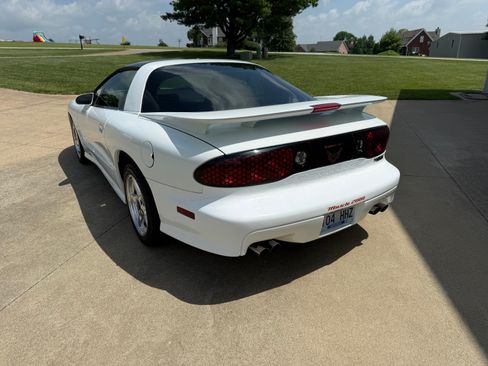 Used 2000 Pontiac Firebird Formula RWD image 6