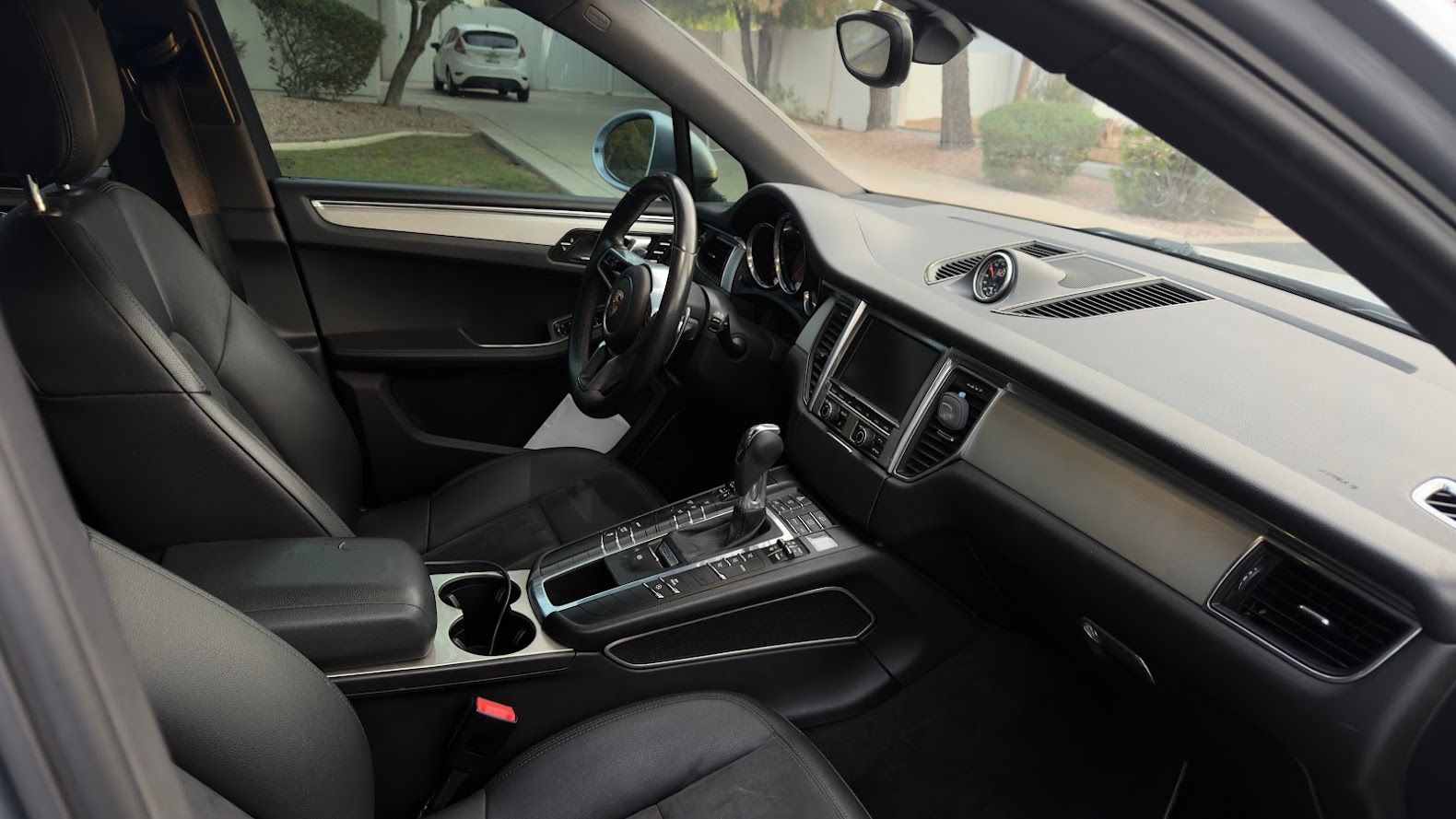 Used 2015 Porsche Macan S AWD/4WD image 16