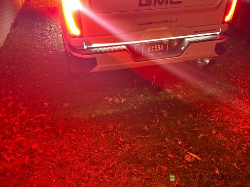 Used 2025 GMC Sierra 3500 Denali Ultimate image 13