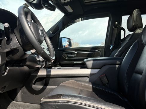 Used 2023 RAM 1500 Laramie image 12