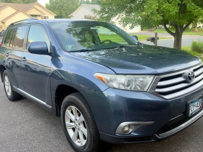 Used 2012 Toyota Highlander 4WD w/ Tech Pkg
