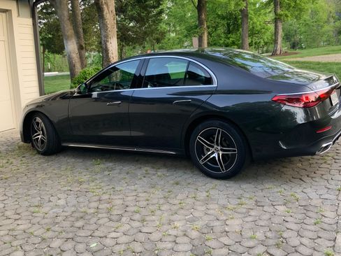 Certified 2025 Mercedes-Benz E 350 4MATIC Sedan image 2