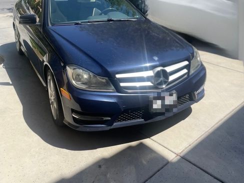 Used 2013 Mercedes-Benz C 250 Coupe image 4