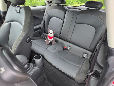Used 2023 MINI Cooper SE FWD image 10
