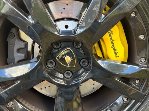 Used 2013 Lamborghini Gallardo LP 550-2 image 16