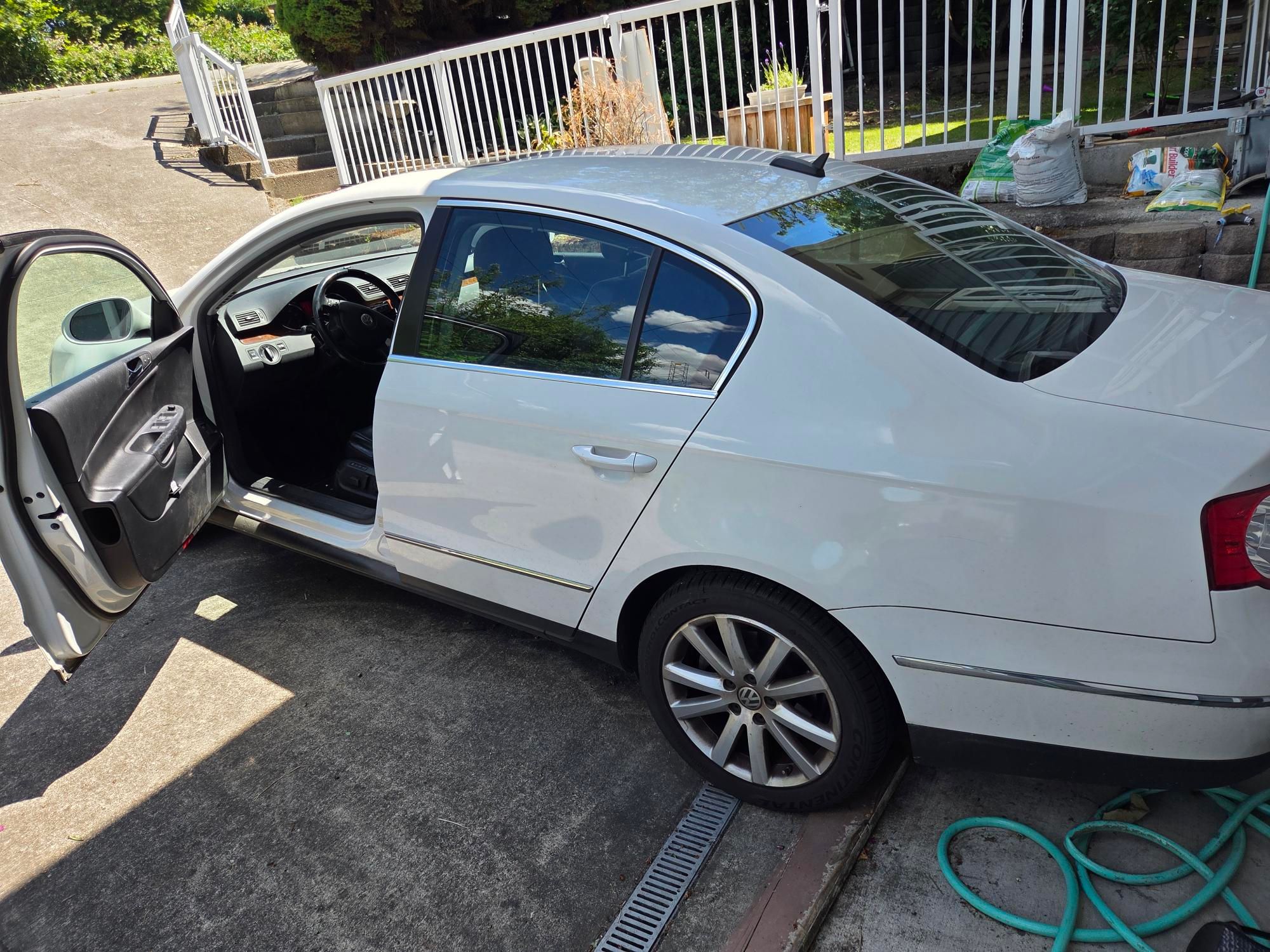 Used 2006 Volkswagen Passat 3.6 FWD image 4