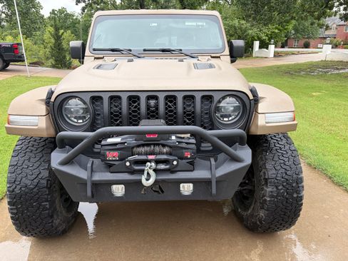 Used 2021 Jeep Gladiator Rubicon AWD/4WD image 9