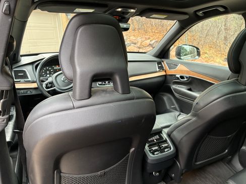 Used 2018 Volvo XC90 T6 Inscription w/ Convenience Package AWD/4WD image 10