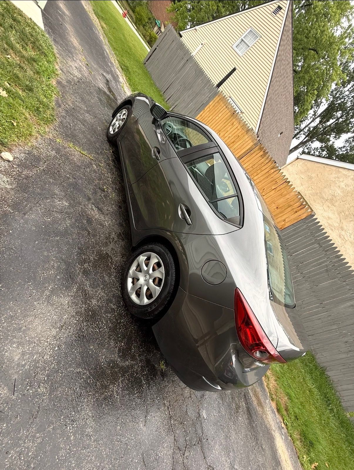 Used 2018 MAZDA MAZDA3 Sport FWD image 2