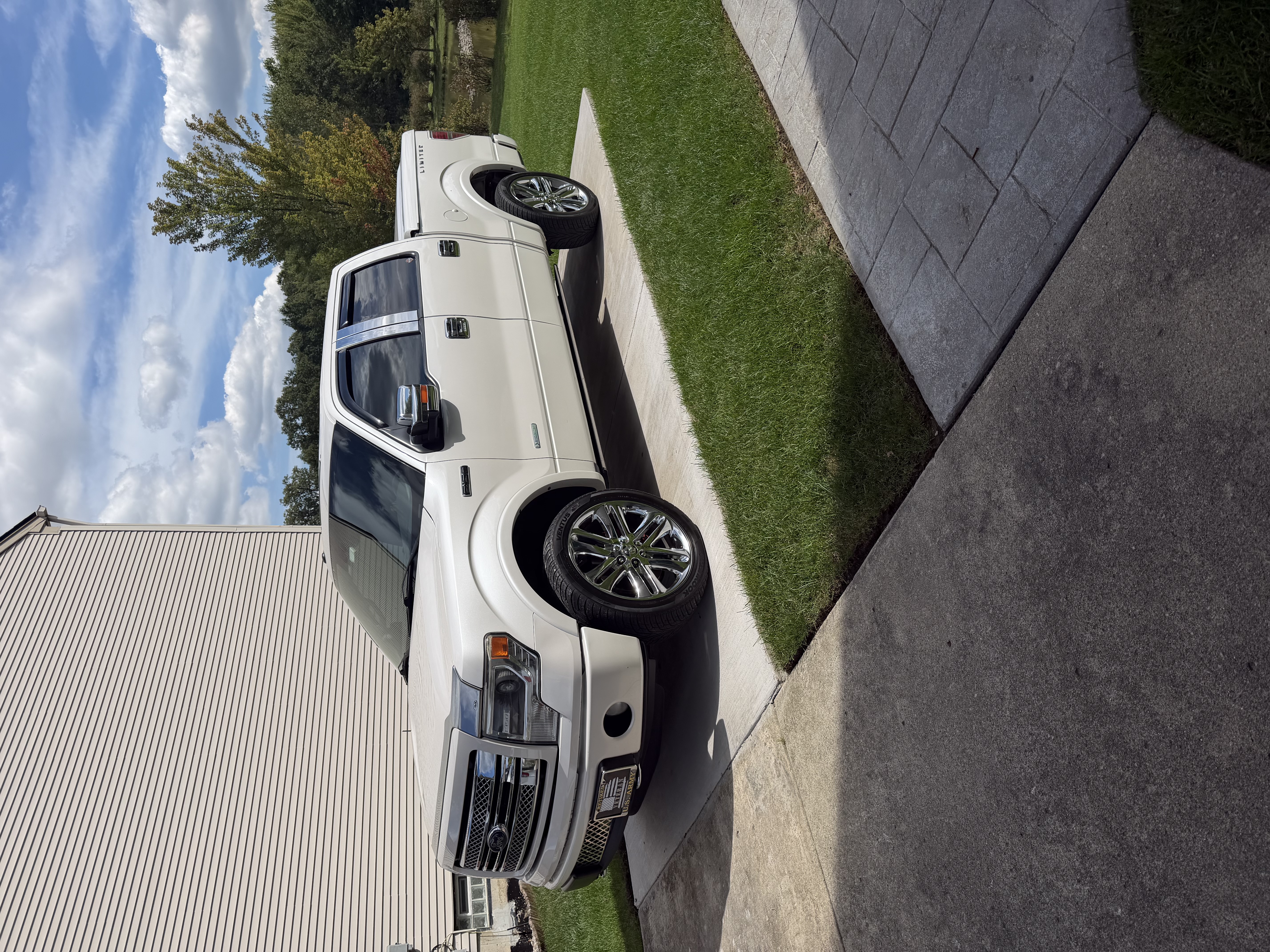 Used 2013 Ford F150 Limited AWD/4WD image 2