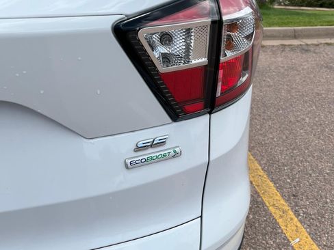 Used 2018 Ford Escape SE image 6