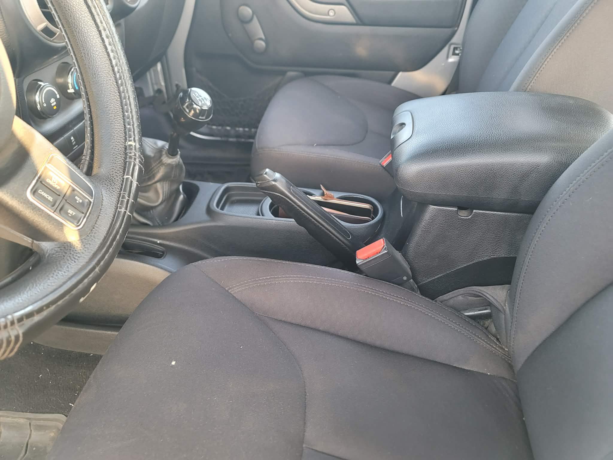 Used 2015 Jeep Wrangler Sport AWD/4WD image 25