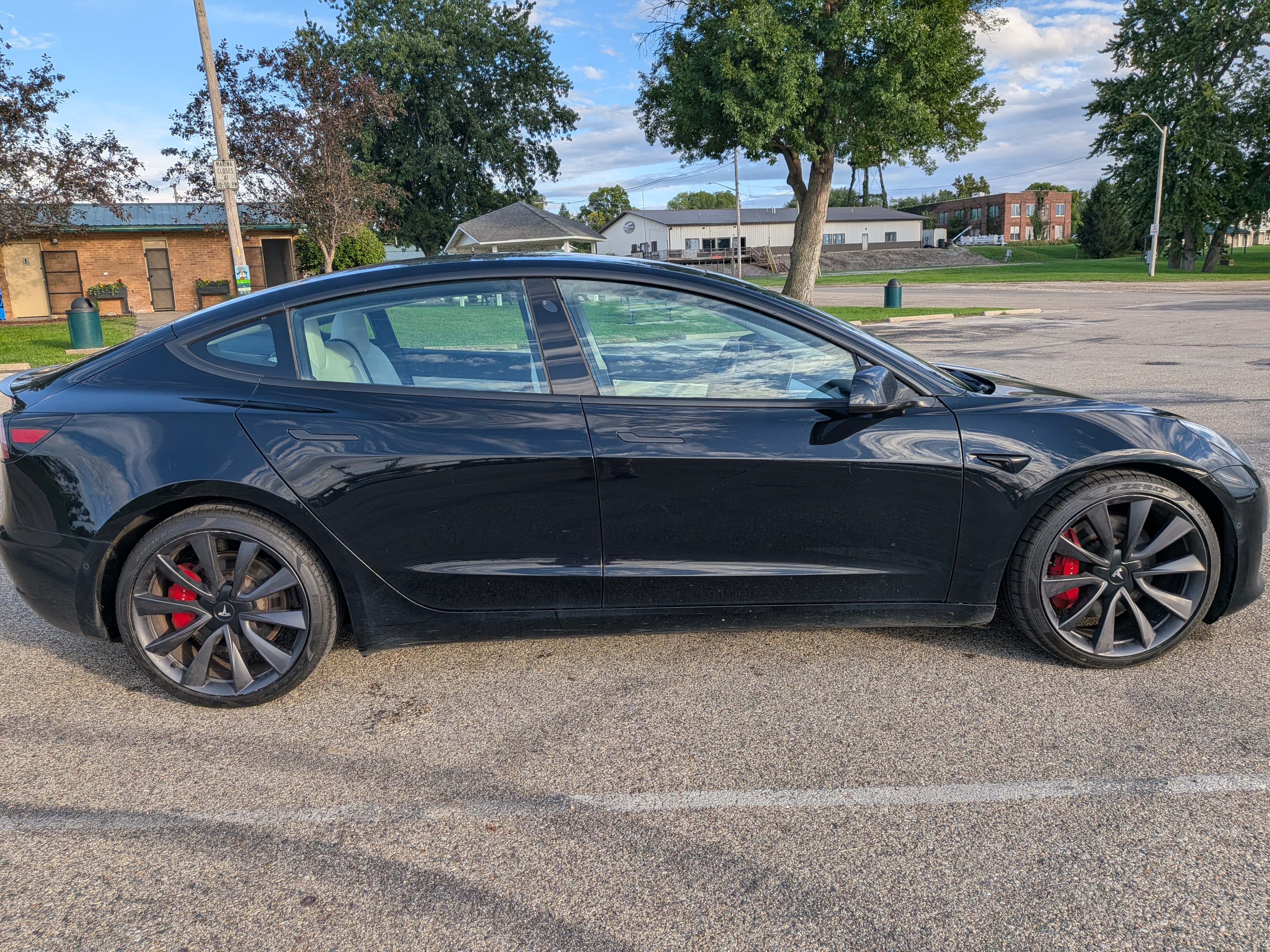 Used 2020 Tesla Model 3 Performance AWD/4WD image 12