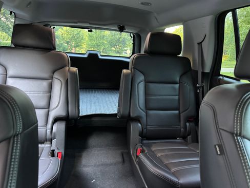 Used 2020 GMC Yukon Denali w/ Open Road Package AWD/4WD image 4