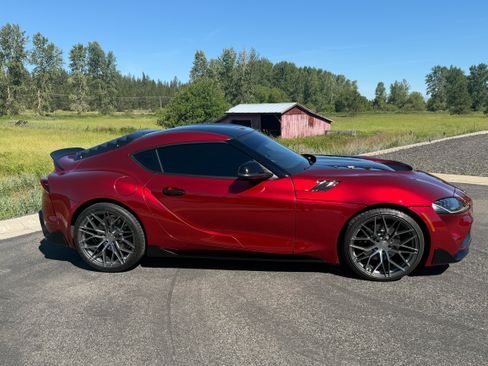 Used 2021 Toyota Supra w/ Safety & Technology Package RWD image 1
